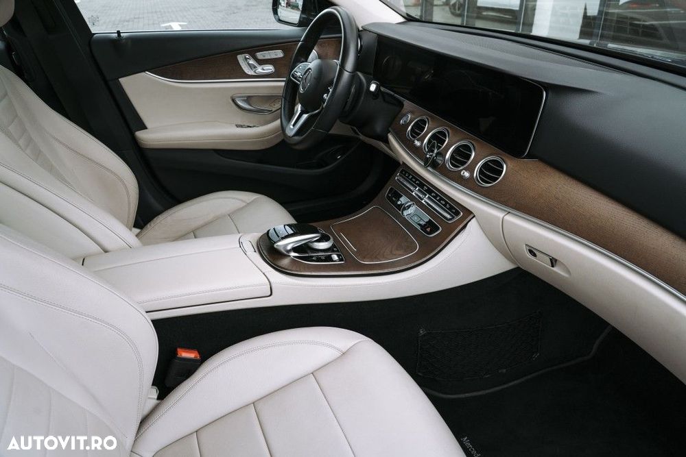 Mercedes-Benz E - 15