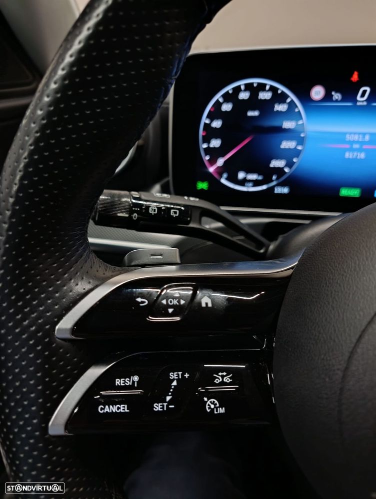 Mercedes-Benz C 300 e AMG Line - 19