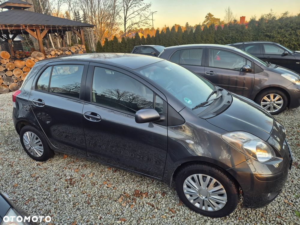 Toyota Yaris 1.33 VVT-i Executive - 7