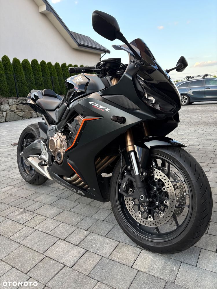 Honda CBR - 7