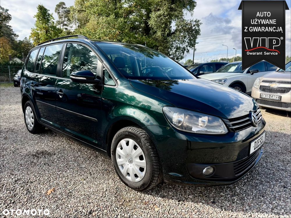 Volkswagen Touran 2011 photo 2