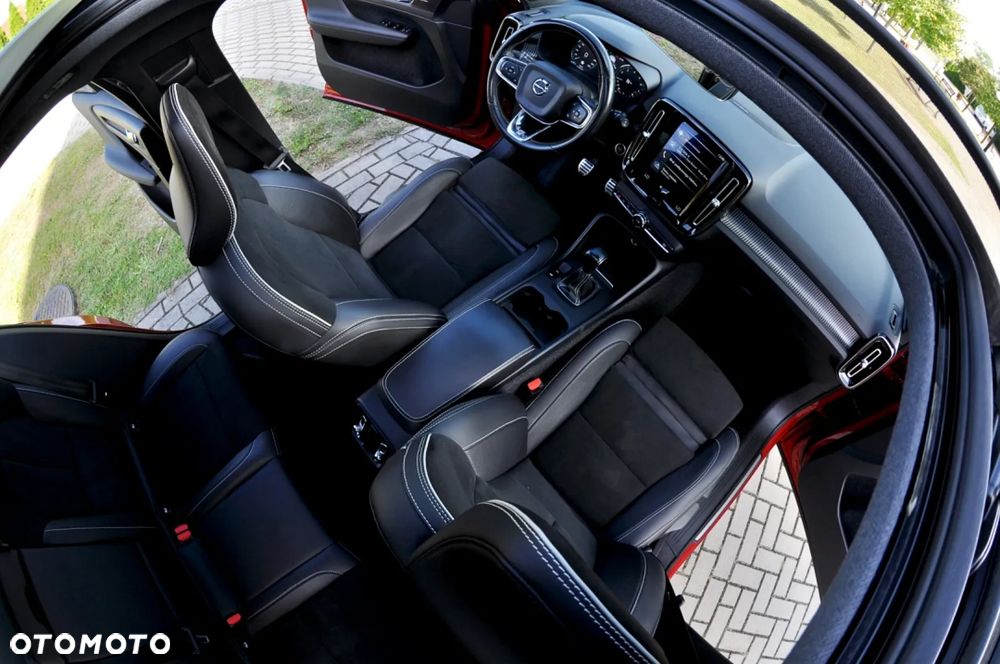 Volvo XC 40 T3 R-Design - 20