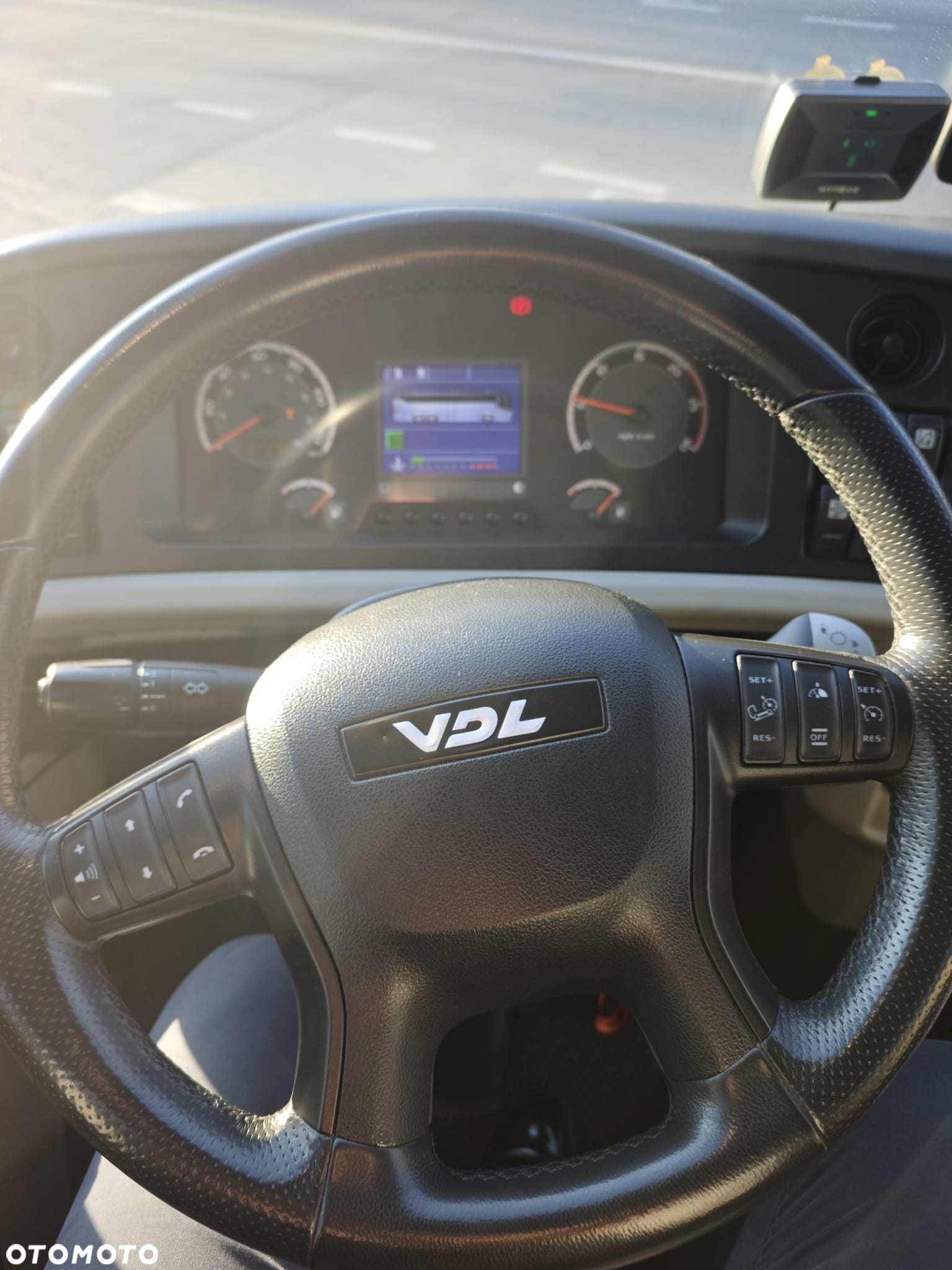 VDL FUTURA FHD2 148/440 - 18