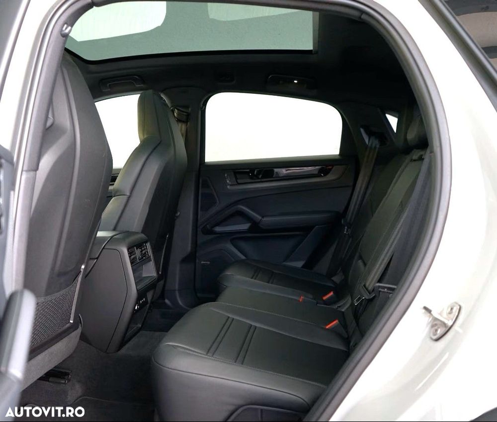 Porsche Cayenne E-Hybrid Tiptronic S Black Edition - 14