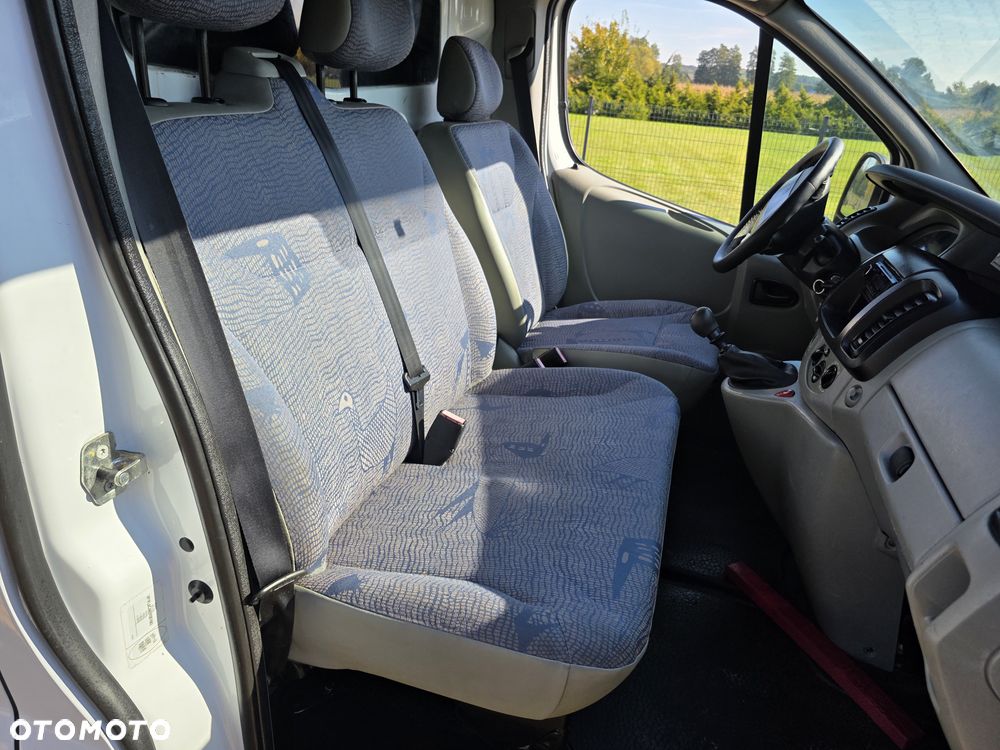 Renault Trafic - 17