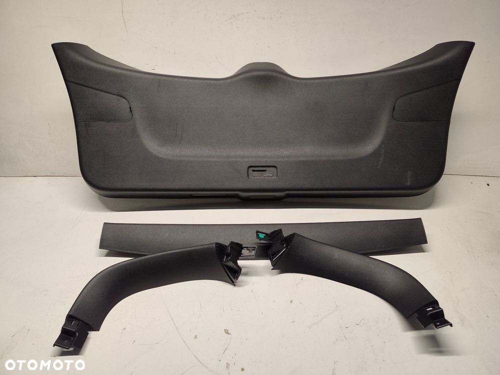KIA NIRO EV TAPICERKA KLAPY BAGAŻNIKA 17-22 81750-G5000