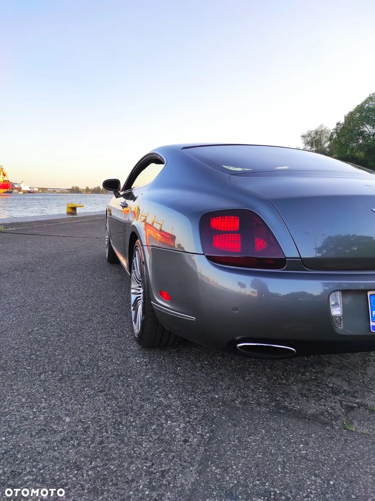 Bentley Continental GT - 11
