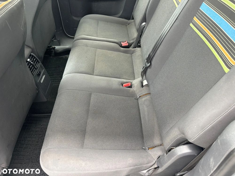 Volkswagen Caddy Highline - 18
