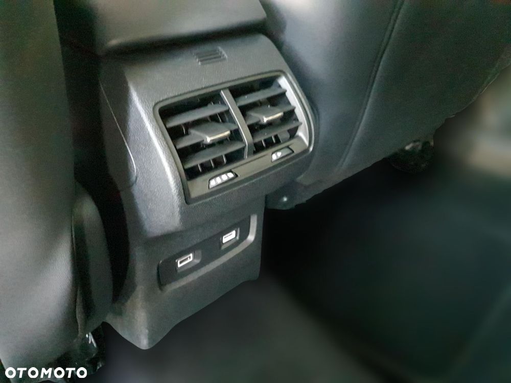 Citroën C4X 1.2 PureTech Shine Pack S&S EAT8 - 21