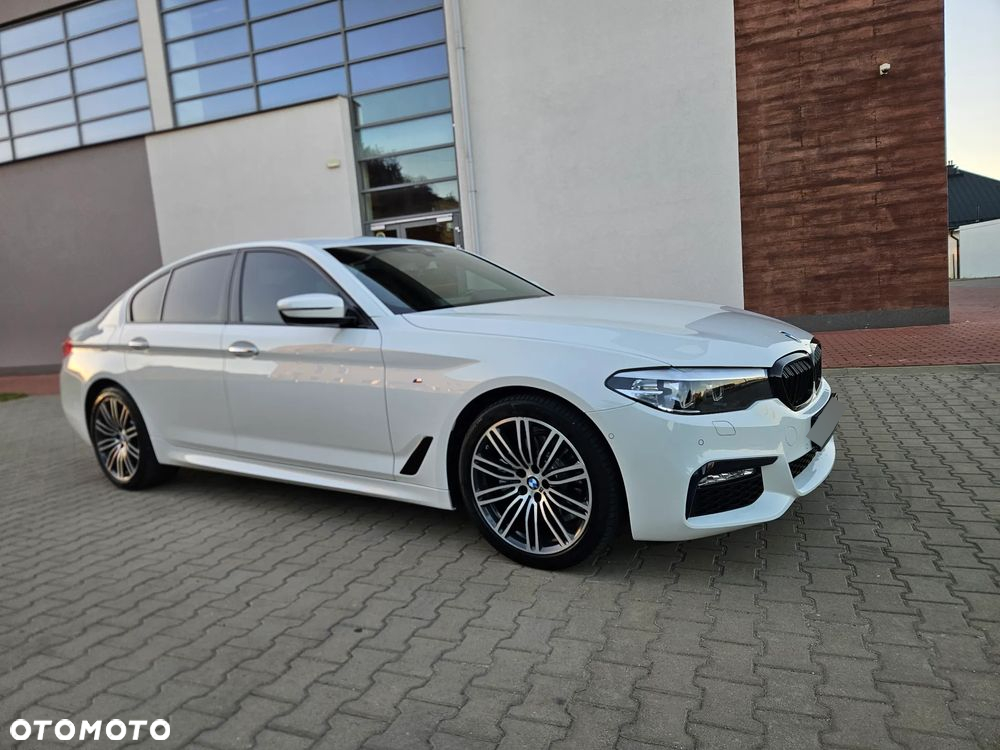 BMW Seria 5 520d xDrive M Sport sport - 9