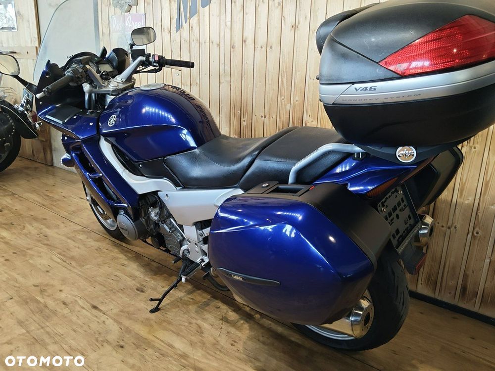 Yamaha FJR - 13
