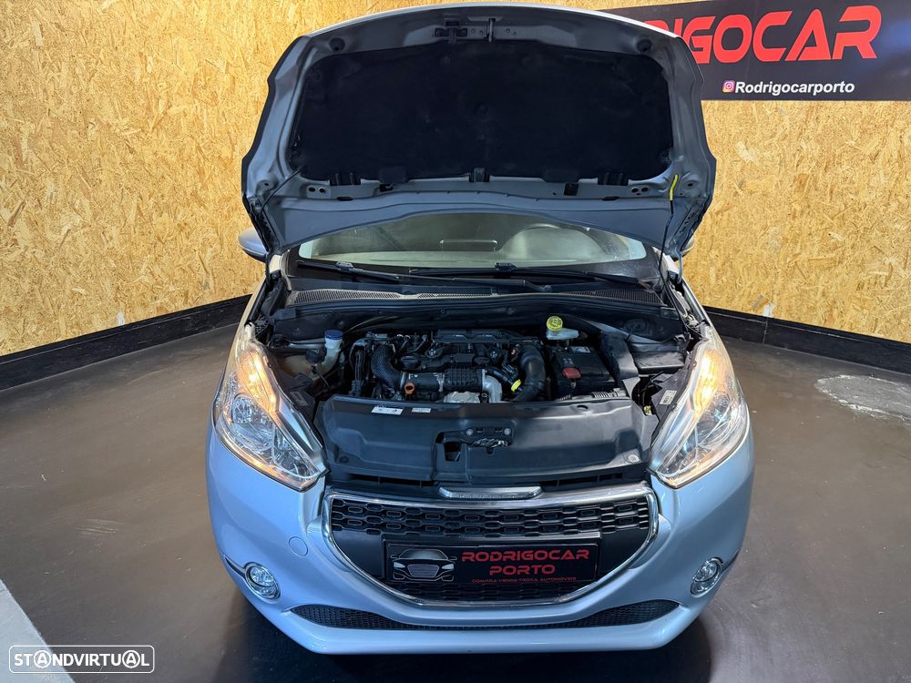 Peugeot 208 1.4 HDi Access - 24