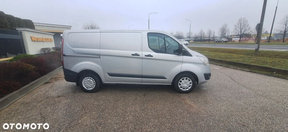 Ford TRANSIT CUSTOM - 6