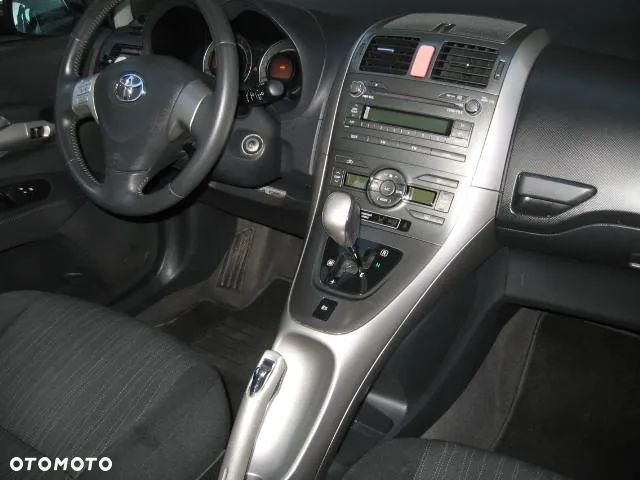Toyota Auris 1.6 Sol MM - 17