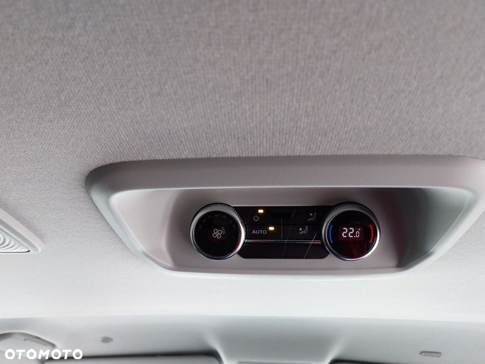 Volkswagen Caravelle Nowa Caravelle silnik: 2,0 l TDI 150 KM / skrzynia biegów: 6-biegowa manualna rozstaw osi: 3500 mm - 10