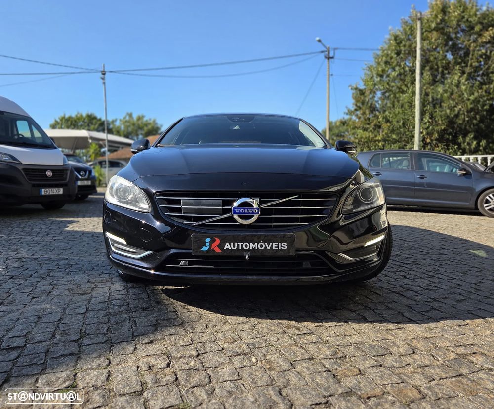 Volvo V60 D6 Plug-In-Hybrid AWD Geartronic Pure Limited - 3
