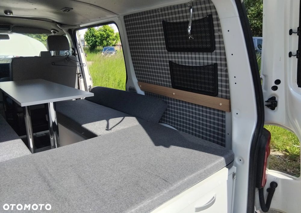 Volkswagen Transporter - 30