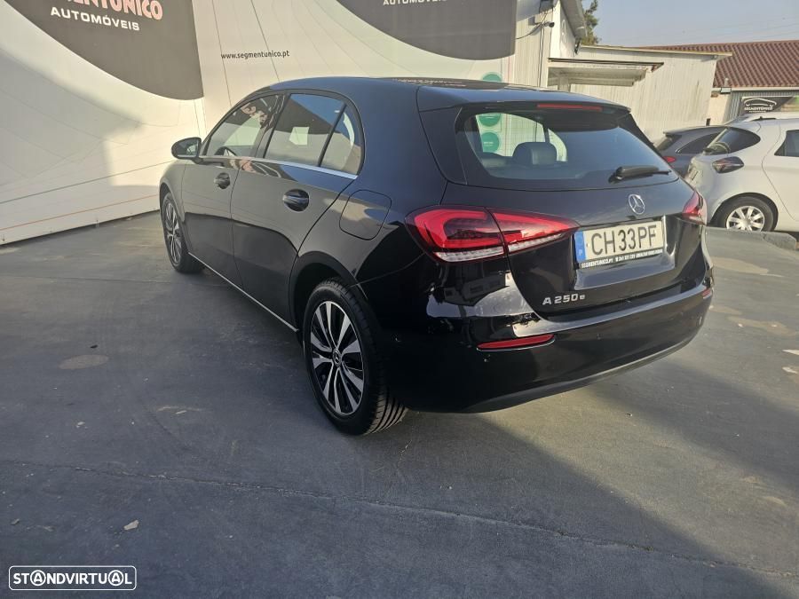 Mercedes-Benz A 250 e 8G-DCT Progressive - 13