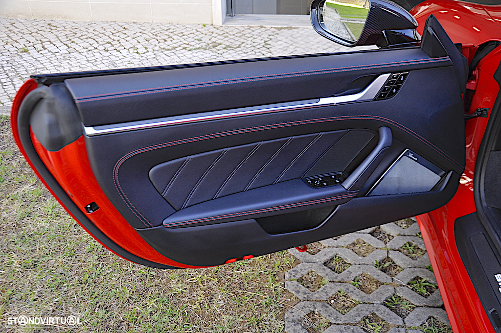 Porsche 911 (992) Turbo S PDK - 24