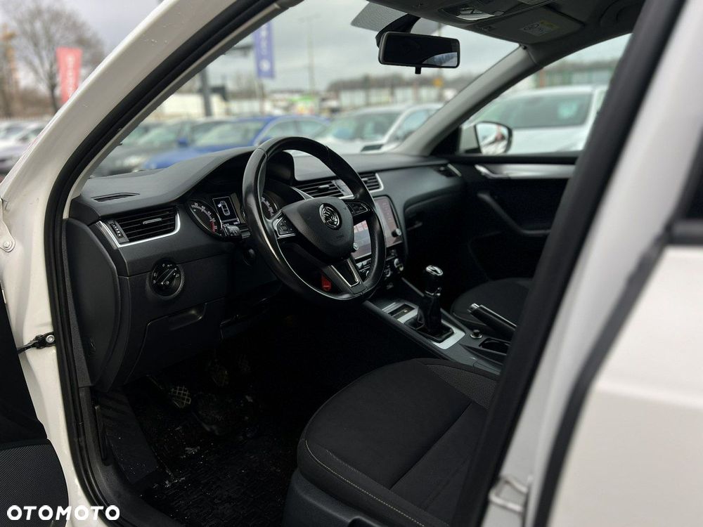 Skoda Octavia 1.6 TDI Ambition - 19