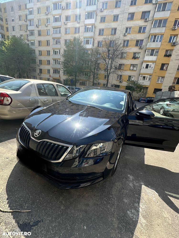 Skoda Octavia 2.0 TDI DSG Style - 12