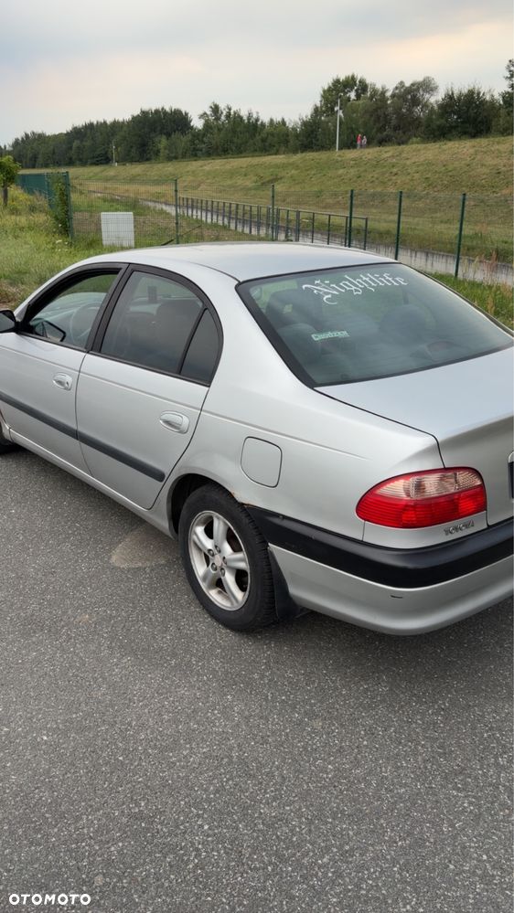 Toyota Avensis - 3