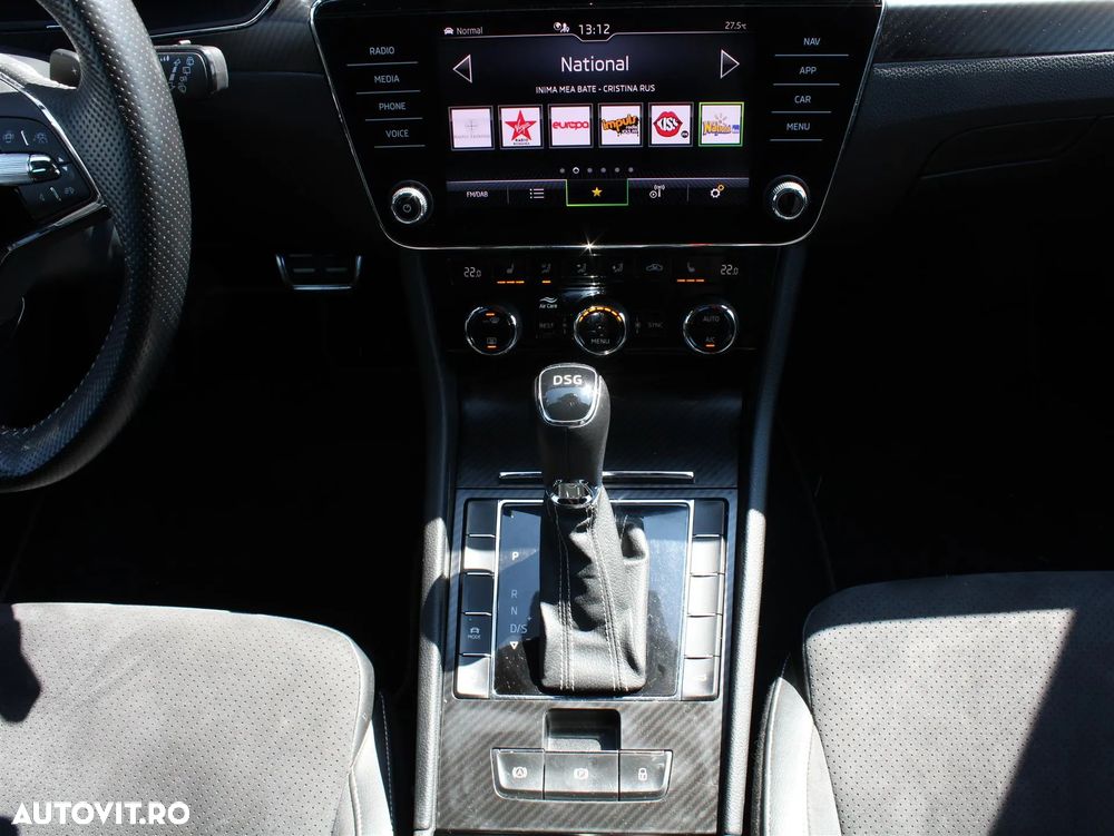 Skoda Superb Combi 2.0 TDI DSG SportLine - 20