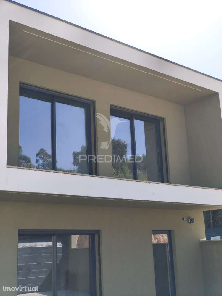 MORADIA T3 - Grande imagem: 2/24