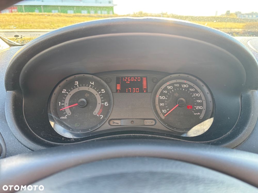Renault Clio - 10