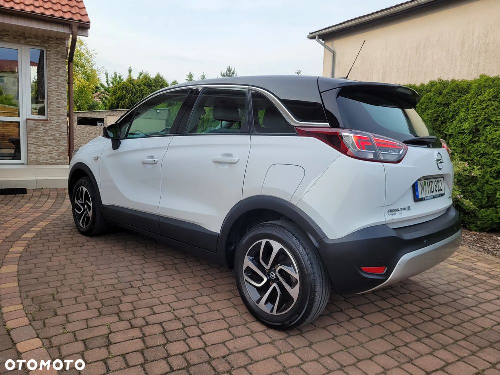 Opel Crossland X 1.2 T Design Line S&S - 10