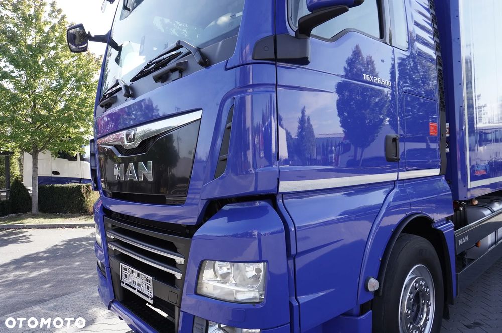 MAN TGX 26.500 E6 XXL / Schmitz 19 palet / Thermoking / oś skrętna_203562 - 25