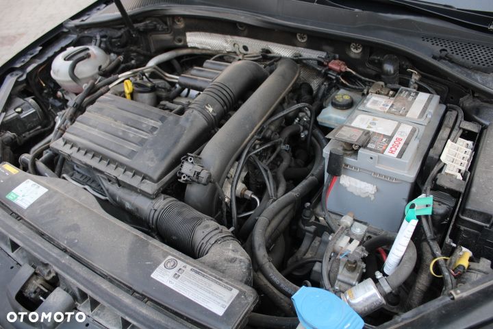 Volkswagen Golf - 26
