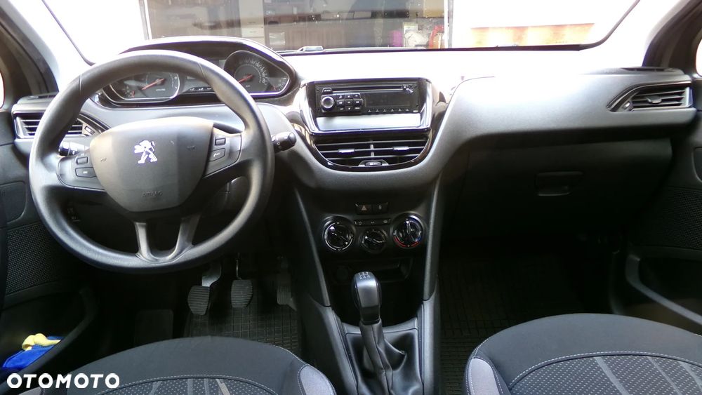 Peugeot 208 1.2 PureTech Style - 10