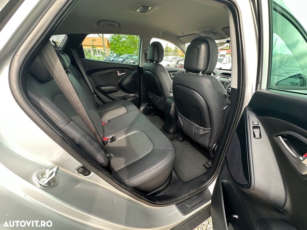Hyundai ix35 2.0 CRDI 4WD Trend - 7