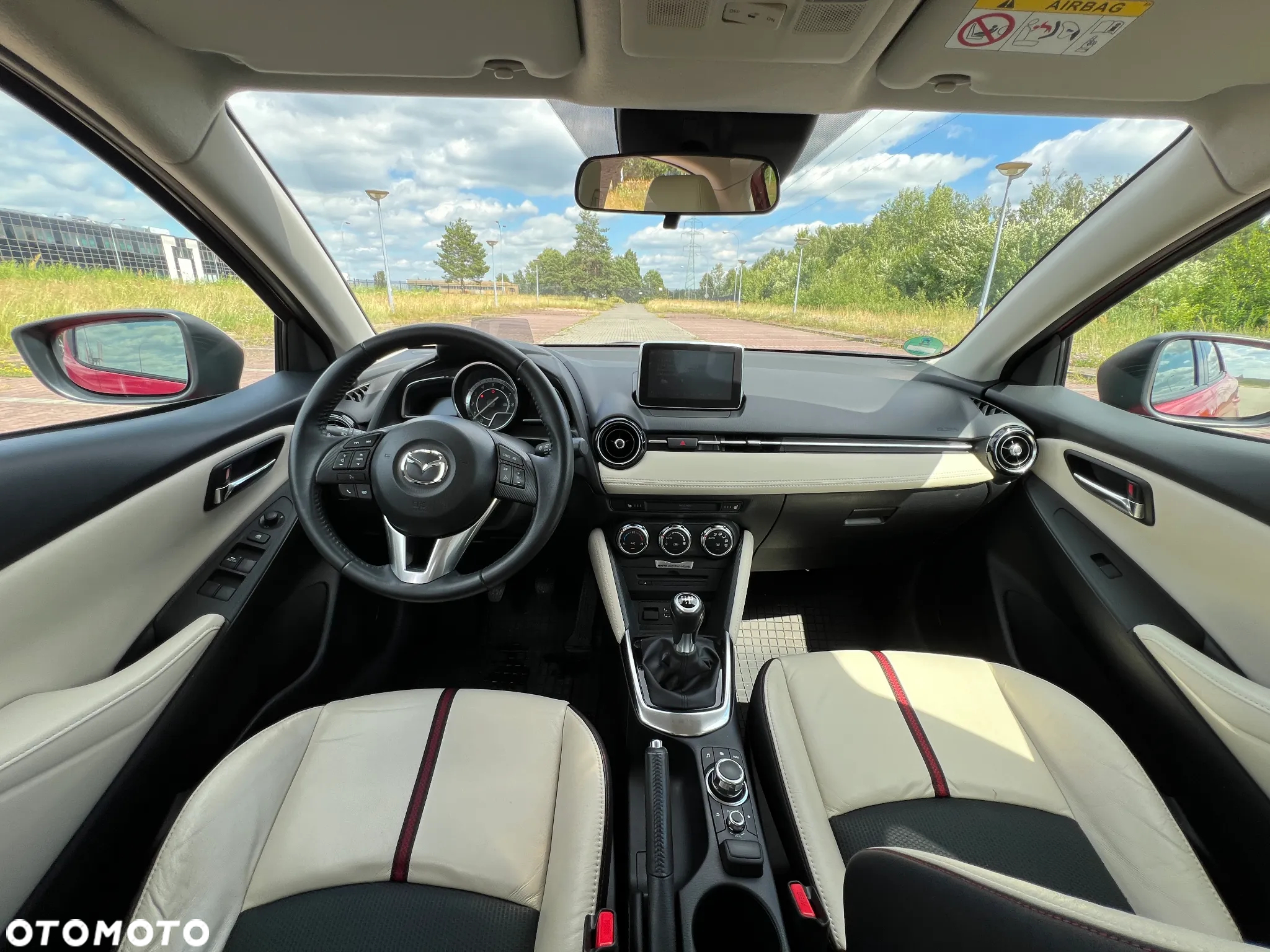 Mazda 2 SKYACTIV-G 90 White Edition - 6