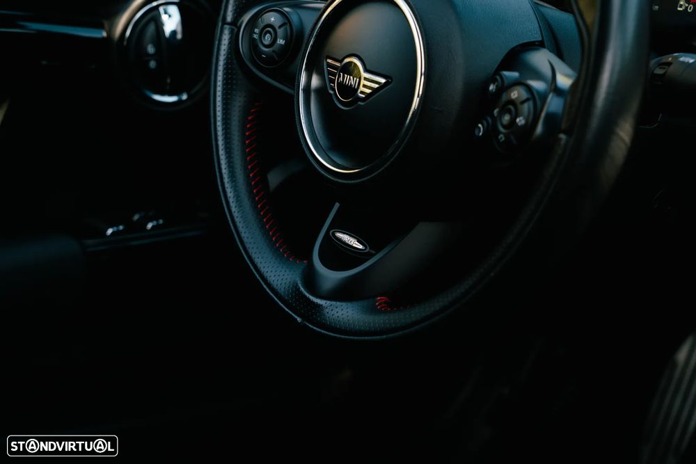 MINI Cabrio John Cooper Works Auto Desportiva - 37