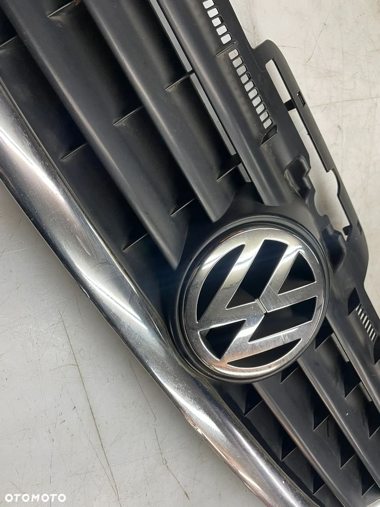 GRILL ZDERZAKA ATRAPA VW TOURAN I - 4