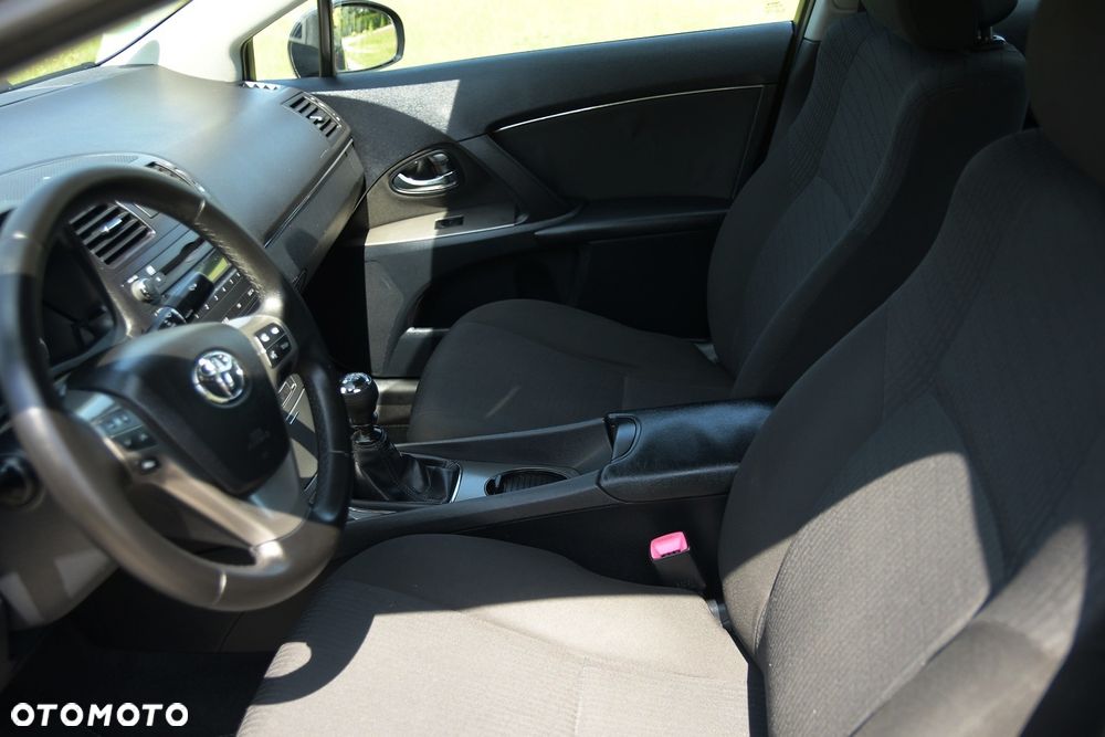 Toyota Avensis 1.8 Executive - 15
