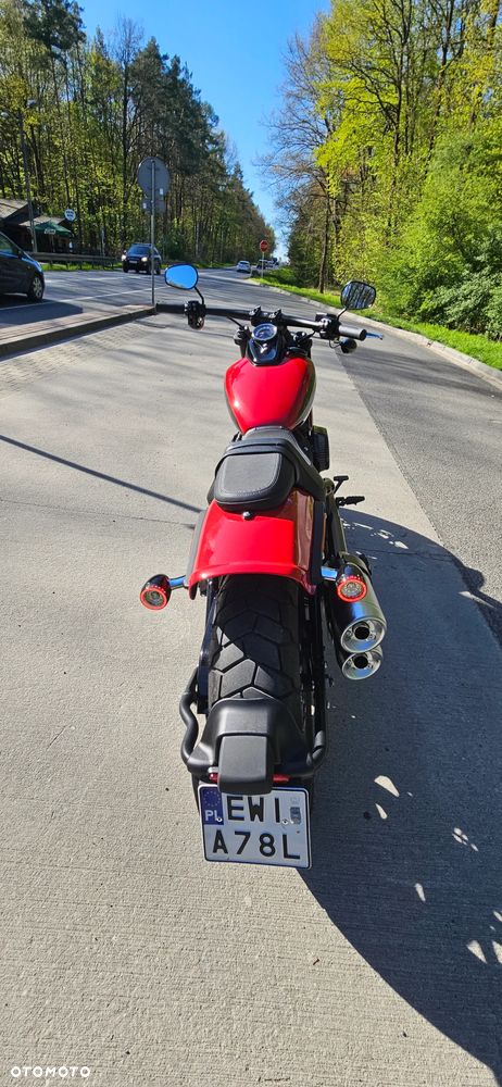 Harley-Davidson Softail Fat Bob - 2