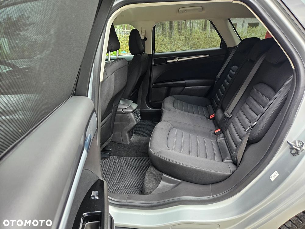Ford Mondeo 2.0 TDCi Ambiente - 21