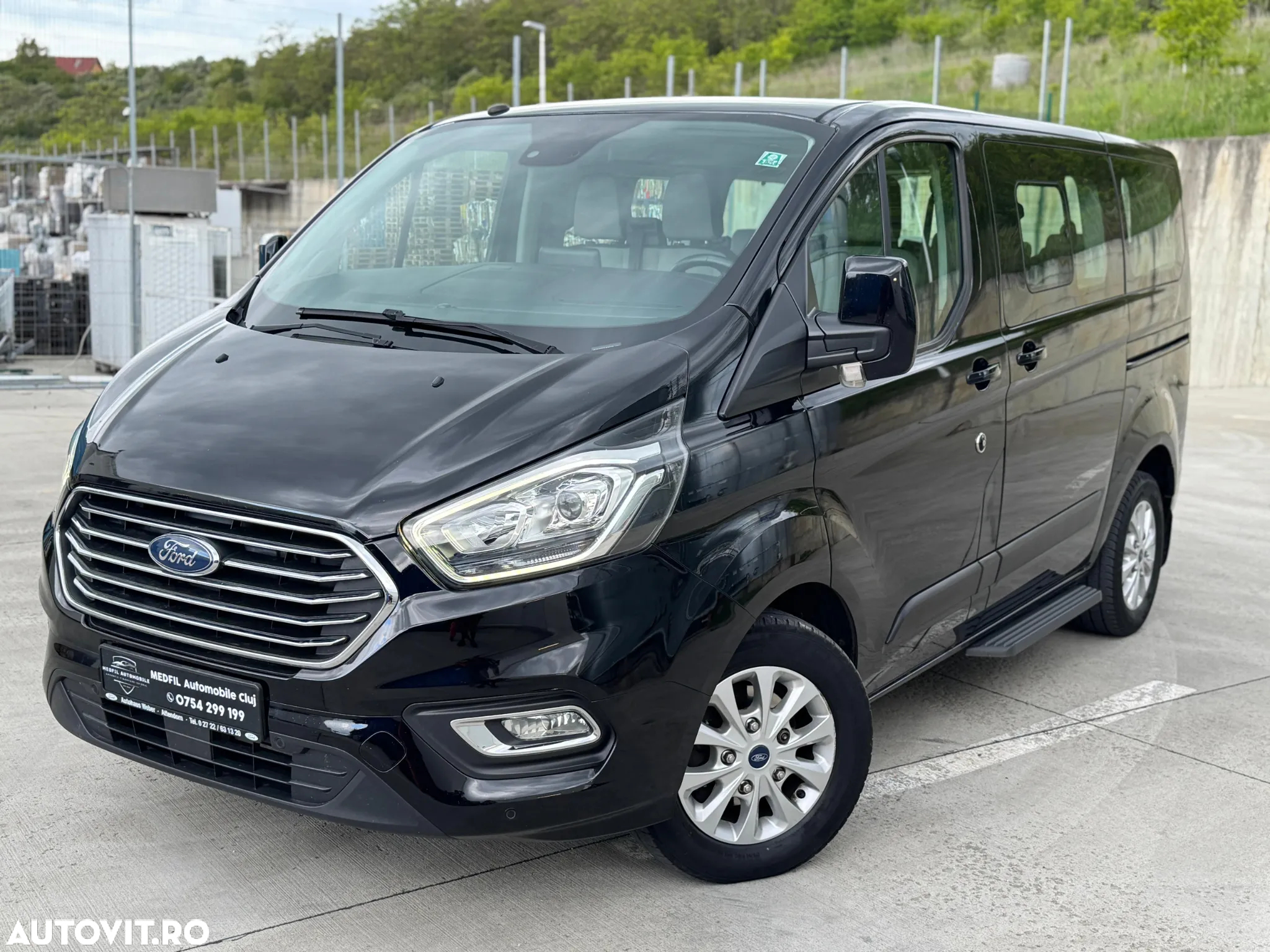 Ford Tourneo Custom 320 L1H1 VA Titanium - 14