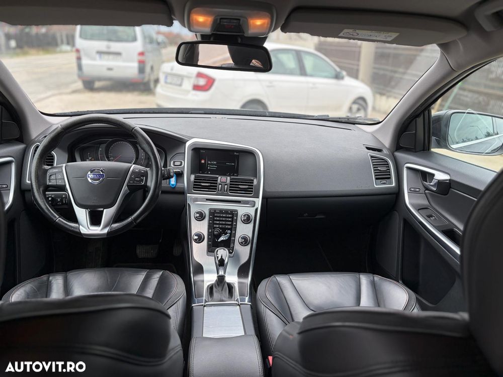 Volvo XC 60 D4AWD Kinetic - 9