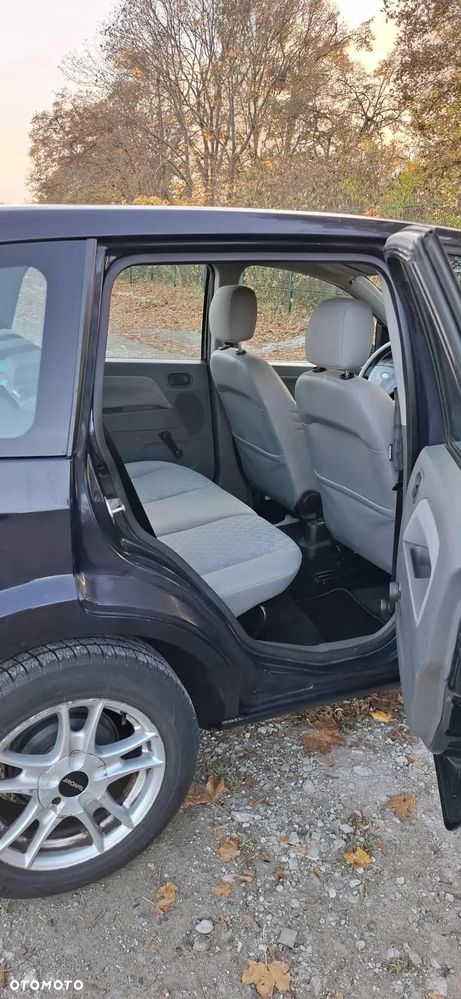 Ford Fusion 1.4 Ambiente - 19