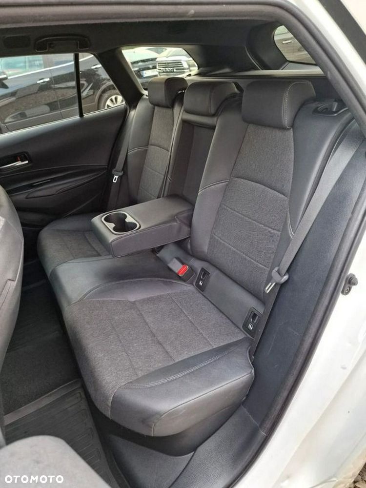 Toyota Corolla 1.8 Hybrid Selection - 21