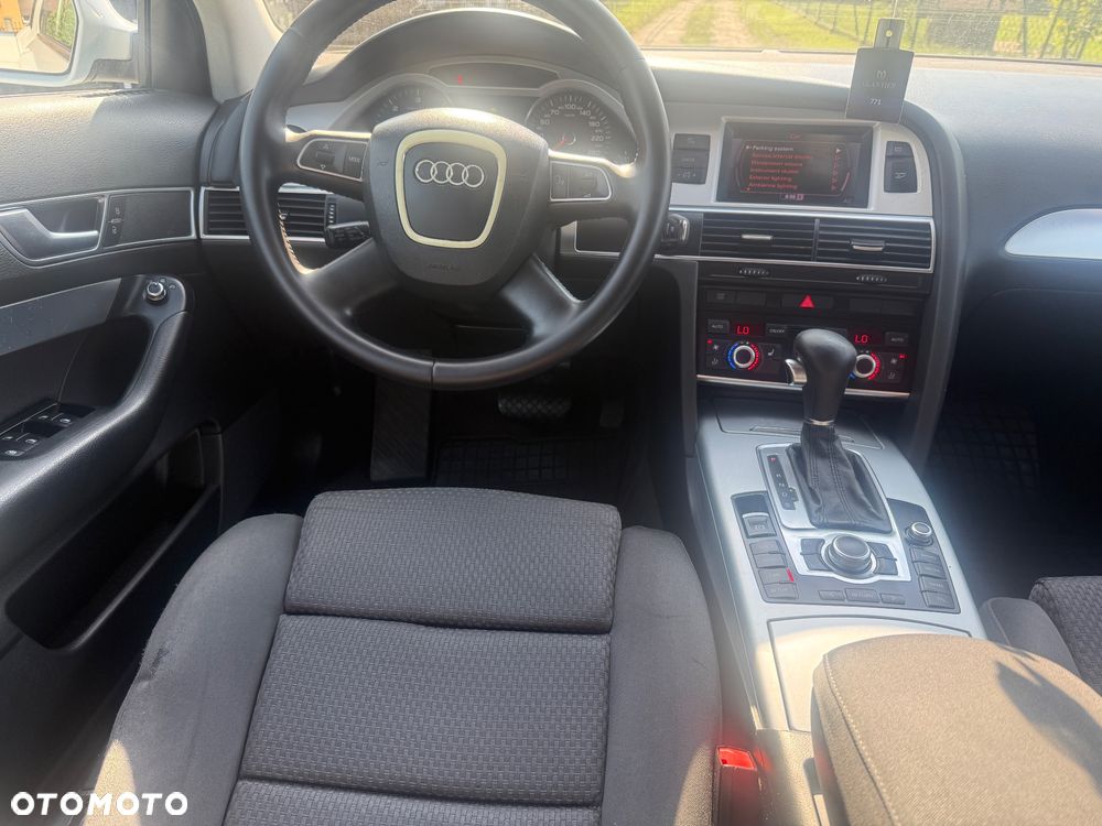 Audi A6 Avant - 14