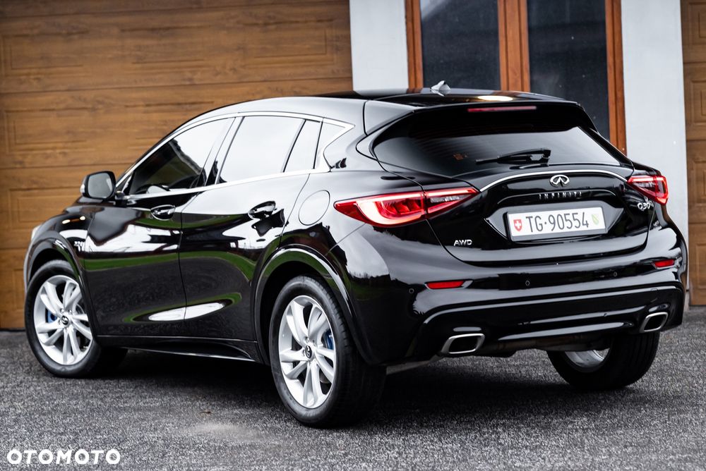 Infiniti Q30 2.2d DCT AWD Sport - 9