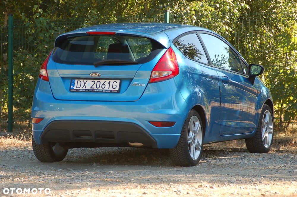 Ford Fiesta 1.4 Titanium EU5 - 6