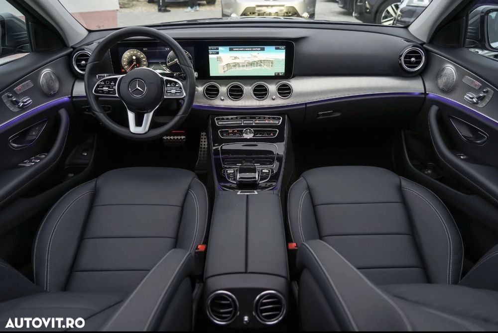 Mercedes-Benz E - 10