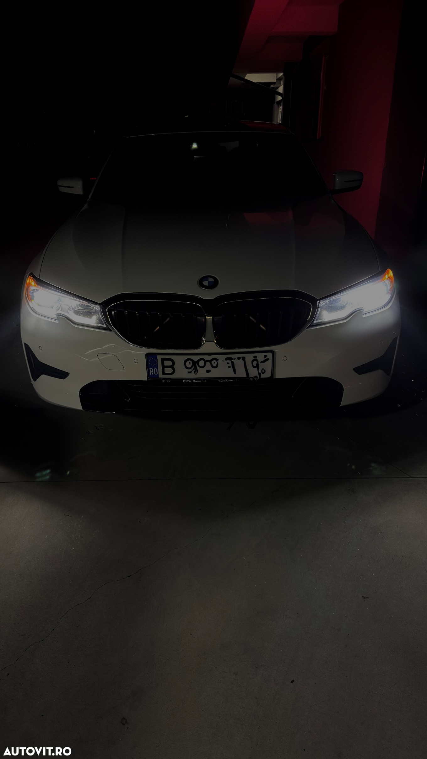 BMW Seria 3 330i xDrive AT - 15
