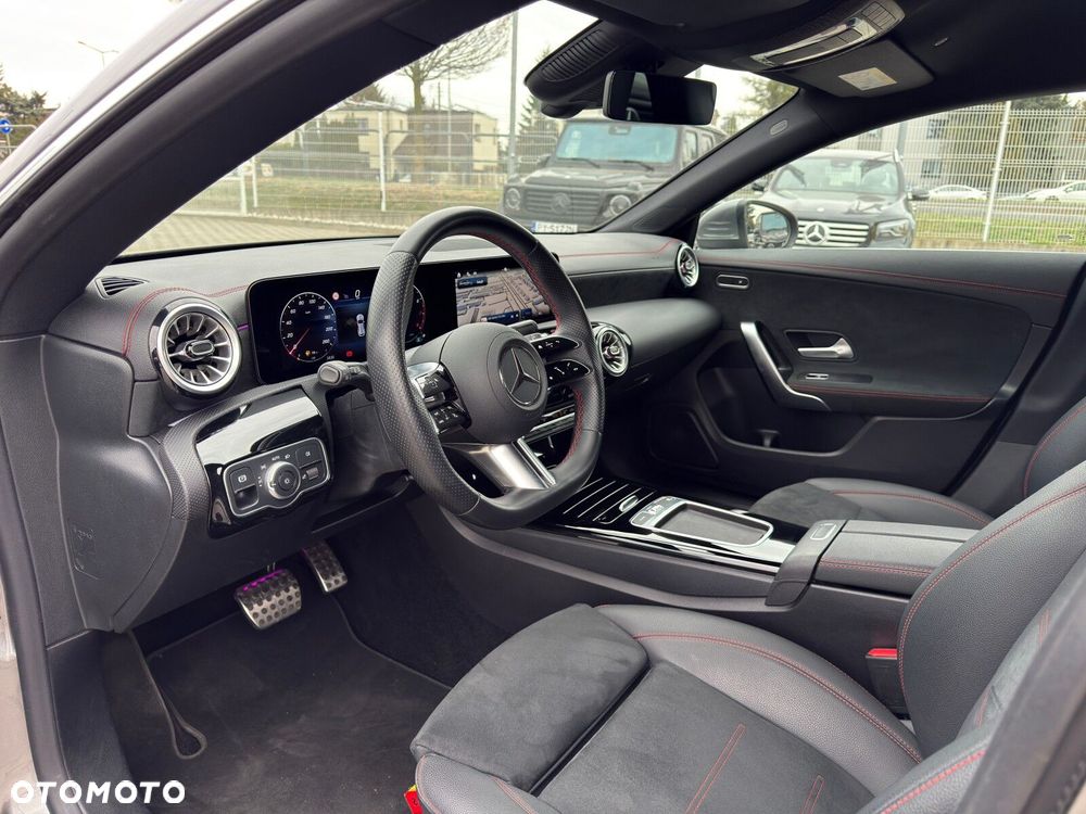 Mercedes-Benz CLA - 15